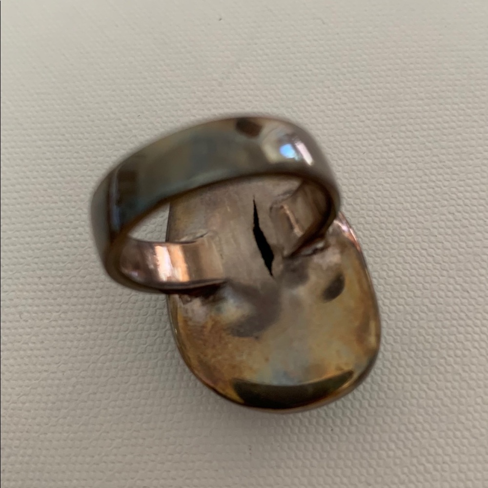 Ring - Picture 3 of 3
